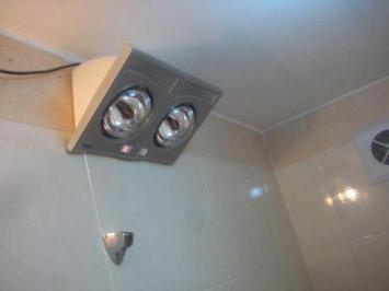 Chọn mua đèn sưởi phù hợp với diện tích nhà tắm, phòng tắm